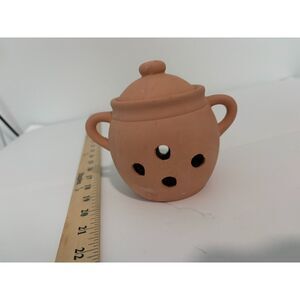 Terra cotta 6 " pot with handles and lid